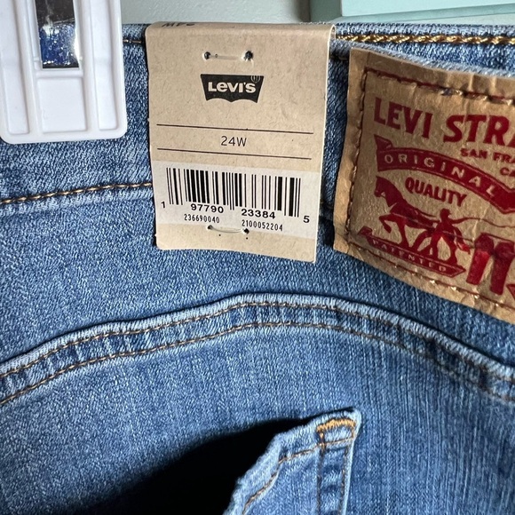 Levi's Blue Jean Shorts Distressed Raw Hem - Picture 3 of 4